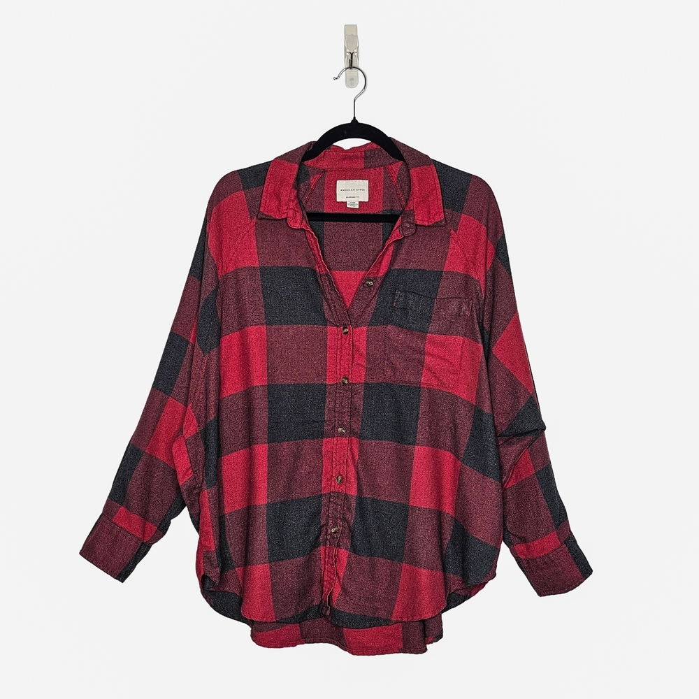 American Eagle Outfitters Red and Black Buffalo Plaid Button-Up Flannel Shirt